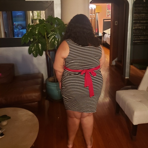 Forever 21 stripe dress with red bow - Picture 2 of 2
